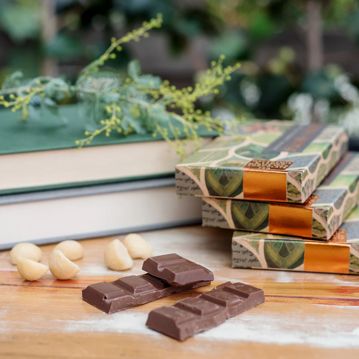 Chocolate Macadamia & Lemon Myrtle Milk 70g - Jasper & Myrtle - Image 2