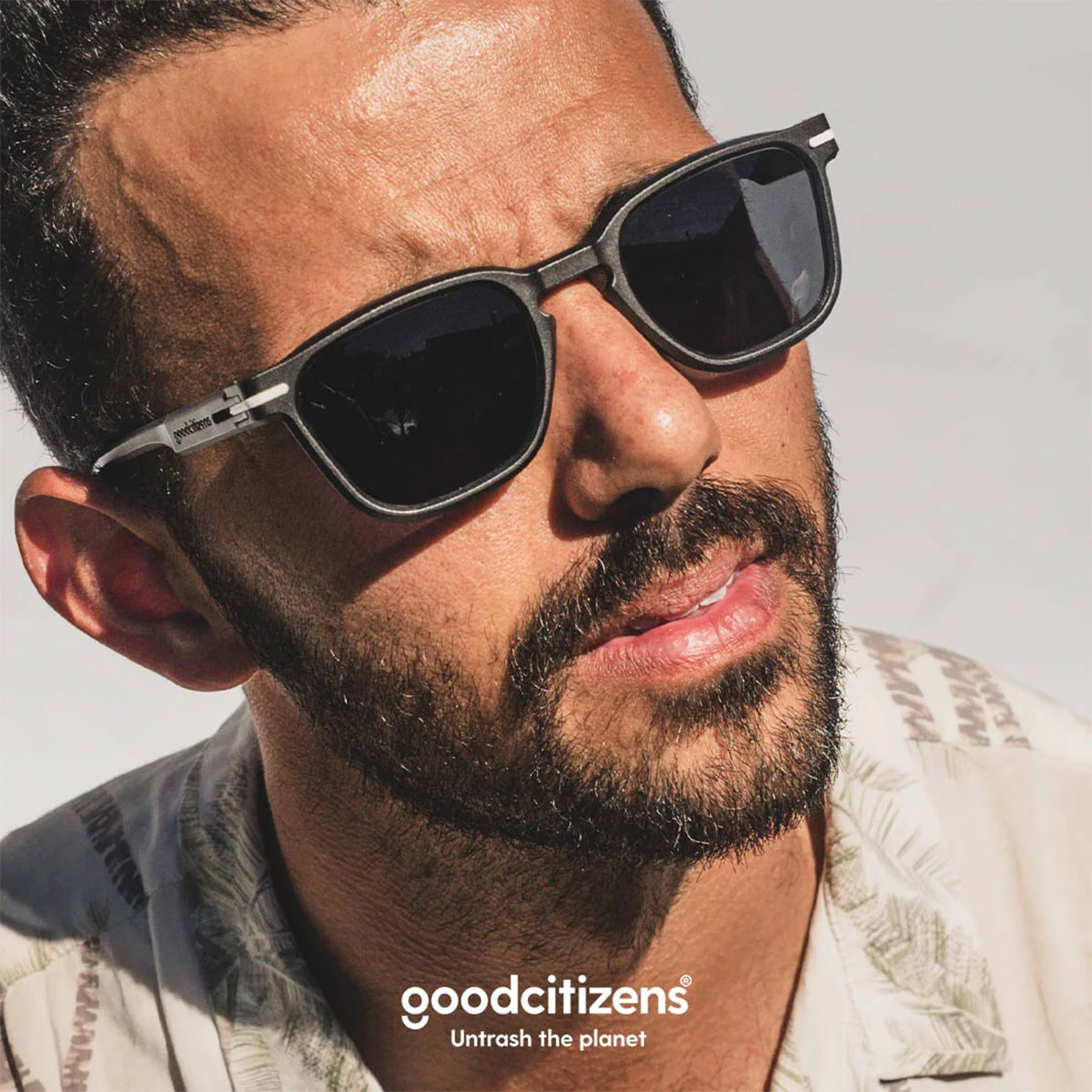 Polarised Sunglasses Palm Beach Black - Image 3