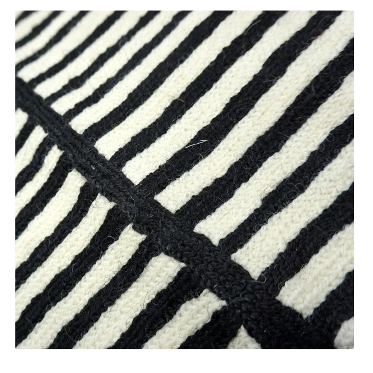 Rug Wool 3x5ft Kurun Warun KWA755 - Better World Arts - Image 2