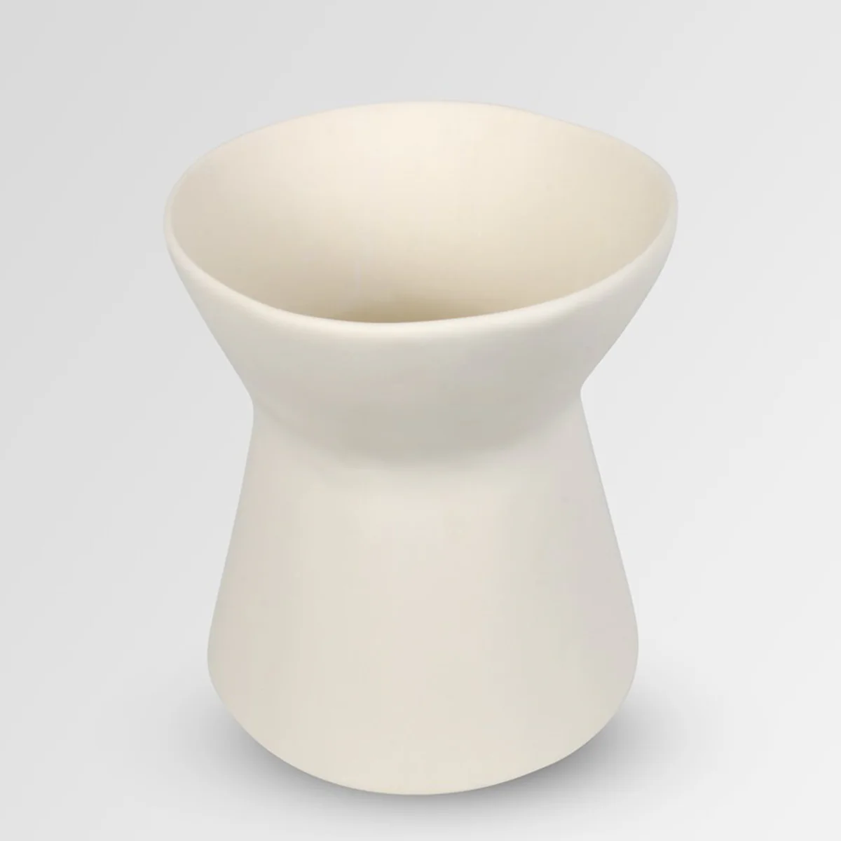 Vase Resin Bow Cream - Dinosaur Designs - Image 2
